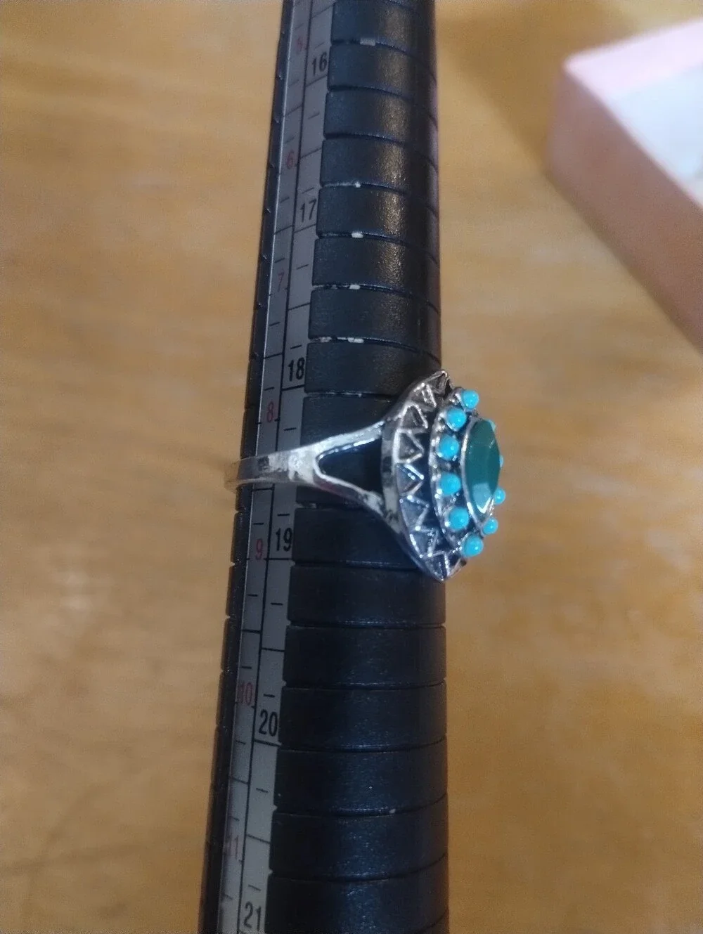 New Size 8.5 Vintage Style Green & Turquoise Fashion Ring Silver Tone Statement